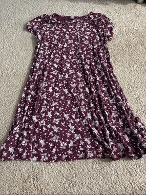 Old Navy Burgundy Floral Short-Sleeve Swing Dress